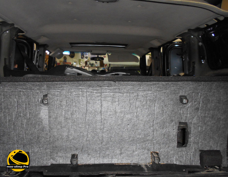 шумоизоляция крышки багажника Hummer H2