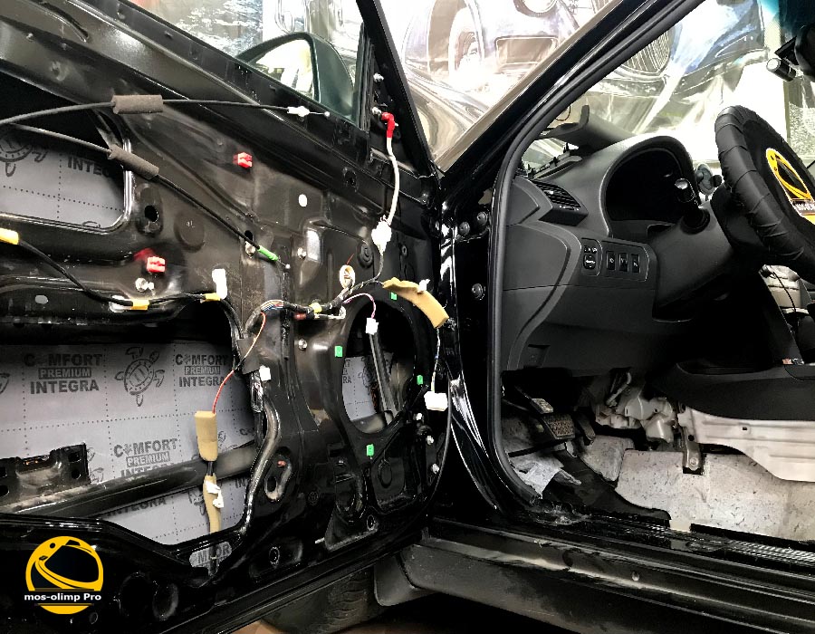 Фото отчет по шумоизоляции Toyota Camry V55