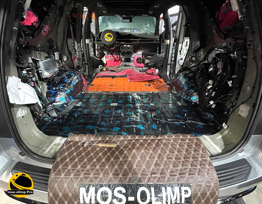 шумоизоляция автомобиля в Москве
